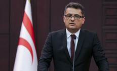 Son dakika KKTCnin yeni Cumhurbaşkanı resmi olmayan sonuçlara göre Tufan Erhürman oldu