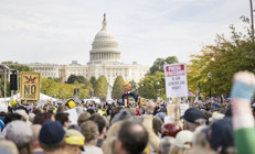 ABD’de ‘Krallara Hayır’ protestosu... Trump karşıtları sokağa döküldü