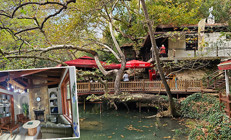 Kenan Evrenin gizli köşkü ortaya çıktı Ünlü bir sanatçıyla gelmiş | Ziyarete açık, görmeden gitmeyin