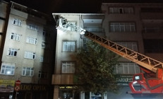 Gebzede bir binada çatırtı sesleri: Bina tahliye edildi