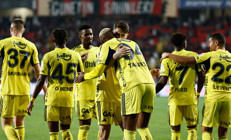 Fenerbahçede tarihi derbi