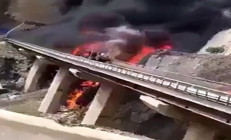 Umre yolunda feci kaza: Suudi Arabistanda 45 kişi hayatını kaybetti