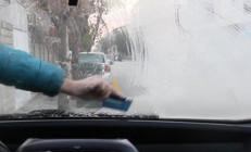 Sıcaklık eksi 5 dereceye kadar düştü Araçların camları buz tuttu