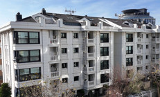 Kadıköydeki lüks dairede kiracı krizi 85 bin liralık eve ödediği para ev sahibini çileden çıkardı... Tente oyunuyla satışı engelliyor iddiası