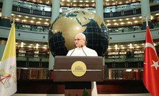 Papa, dünyanın en büyük üçüncü kütüphanesinde konuştu... Cihannüma Salonu’ndaki tarihi buluşma geniş yankı uyandırdı