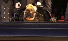 Biricik kocası gözlerinin önünde yudum yudum eriyip gitmişti: 10 yıl önce tabutunu öperek onu uğurlamıştı: Acılarla dolu kalbini yine aşka açıyor