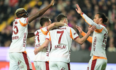 Galatasarayda Yunus asistle, Sallai golle döndü Leroy Sane fırtınası Antalyada da devam etti