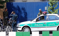 İranda terör saldırısı: Polis kontrol noktasına baskın