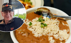 10 yıl boyunca her gün aynı yere gitti, aynı yemeği yedi... Bu alışkanlığının hayatını değiştireceğini tahmin bile edemezdi