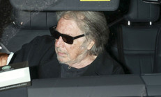 85 yaşında kıskançlık krizine girdi... Yılan gibisin, kuzu postunda kurt gibisin Çocuğumun annesinden uzak dur