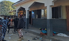 Nijeryada camiye bombalı saldırı: 5 kişi hayatını kaybetti