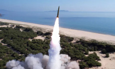 Kuzey Koreden seyir füzeleriyle gövde gösterisi