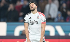 İki futbolcudan Beşiktaş yönetimine: Tazminatlarımızı öderseniz gideriz