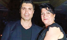 Özcan Denizin annesi hastaneye kaldırıldı