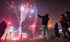 Almanyada yılbaşı kazaları: 2 ölü, onlarca yaralı