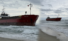 Tekirdağda yük gemisi karaya oturdu