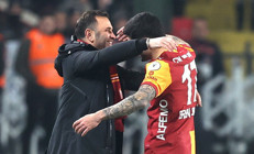 Galatasarayda 57 gün sonra sahne Eren Elmalının: Golle döndü, Okan Burukla kutladı Gözyaşlarını tutamadı...