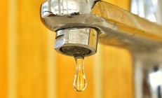 Kentte su krizi: 2.5 gündür su verilmiyor Marketlerde içme suları tükendi