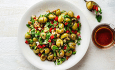 Yeşil zeytin salatası tarifi