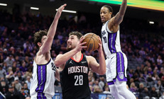 Alperen Şengün sakatlıktan geri döndü 19 sayılık performansı galibiyeti yetmedi