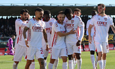 8 gollü maçta kazanan Samsunspor