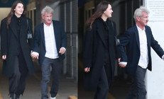 Kötü çocuk yine yaptı yapacağını... Yeni aşkı iki çocuğundan da genç