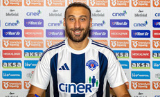 Kasımpaşa, Fenerbahçeden Cenk Tosunu transfer ettiğini resmen açıkladı