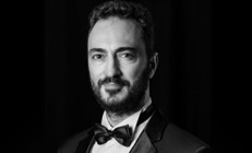Balkondan düşen sanatçı Emrah Erdem Gedik, hayatını kaybetti