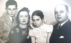 Futbol oynarken sakatlanınca sahneyi seçti… İstesem Hollywoodda çalışırdım demişti... Ömrünün 72 yılını Türk tiyatrosuna verdi