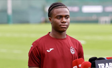 Trabzonspor Başkanı Ertuğrul Doğandan Oulai için açıklama Galatasarayı doğruladı