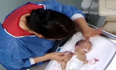 Görüntüler infial yarattı 5 günlük bebeğe şiddet uygulayan hemşire için tutuklama kararı