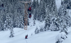 Uludağ’da telesiyejde mahsur kalan 51 tatilci kurtarıldı