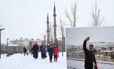 Lapa lapa kar yağıyor: Kar kalınlığı 40 santimetreye ulaştı Memleket özlenen kışa kavuştu