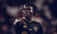 Renato Nhaga, Galatasaray için İstanbulda