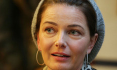 Bana kaç bornozlu adam kapıyı açtı, sayamadım... Tacize uğradığımın farkında bile değildim... Bunları iltifat sanıyordum