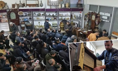 Bir hediyeyle hayatı değişti: Topladıklarını iş yerinde sergiliyor Elinde 30dan fazla var Başından kalkamıyorsun seni senden alıyor