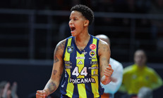 Fenerbahçe Medicana evinde set vermedi