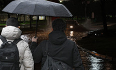 Meteoroloji tarih verdi Hava sıcaklığı 10 derece birden düşüyor: Sağanak yağış ve fırtına geliyor... | 16 ilde sarı alarm verildi