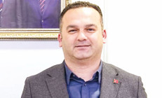 ‘Taciz’den tutuklanan başkana CHP’den ihraç