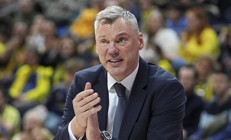 Fenerbahçede Sarunas Jasikevicius şoku Dubaide mahsur kaldı