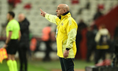 Fenerbahçe Yardımcı Antrenörü Zeki Murat Göle: Şampiyonluk yarışı uzun