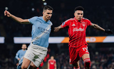 Manchester Citynin zirve takibine Nottingham Forest engeli