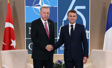 Cumhurbaşkanı Erdoğan, Fransa Cumhurbaşkanı Macron ile görüştü... İranda müzakere vurgusu