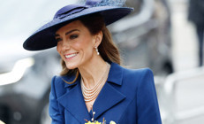 Koca bir ailenin gözbebeği, en gözde gelini... Boynuna sahte incileri dizdi