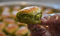 TMSF, ünlü baklavacıyı satışa çıkardı İşte fiyatı...