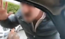 Sürücüye ailesinin yanında saldırı anı saniye saniye kamerada