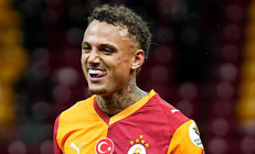 Playstation oynayamıyorum ama futbol için bacak yetiyor