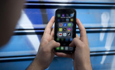 Fransada sosyal medyaya 15 yaş sınırı tasarısı kabul edildi