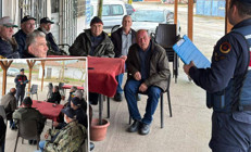 Jandarma köy köy dolaşıp uyardı: Dikkatli ve tedbirli olun