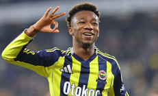 Fenerbahçeli Neneyi izliyorlar Avrupadan 4 talip
